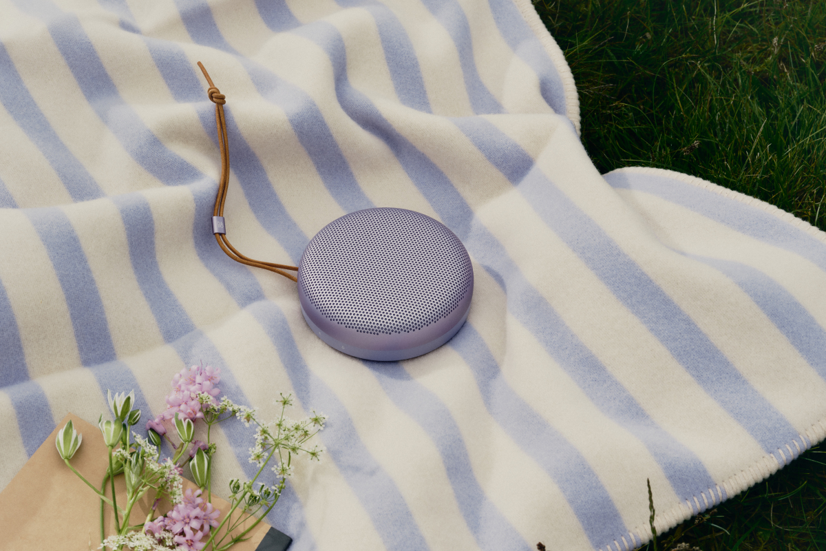 私を主人公にしてくれる音の魔法
「Bang & Olufsen(バング ＆ オルフセン)」
防水 Bluetoothスピーカー